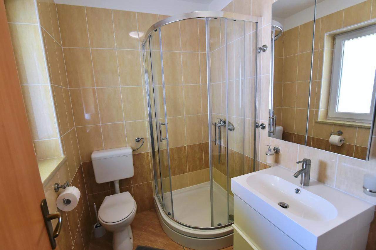 Luni Apartament