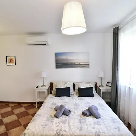 Apartments Luni Baška Exterior foto