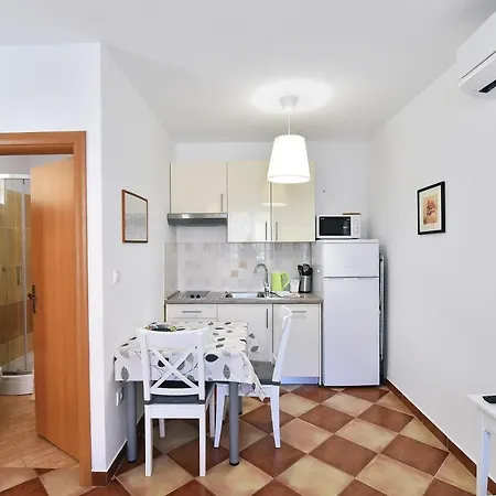 Apartments Luni Baška Exterior foto