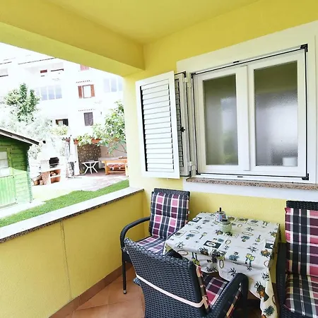 Apartments Luni Baška Exterior foto