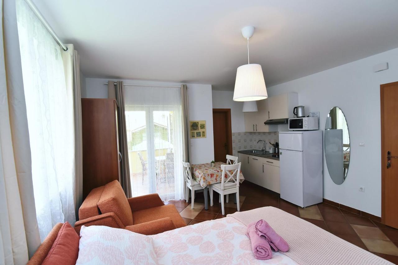Apartment Luni