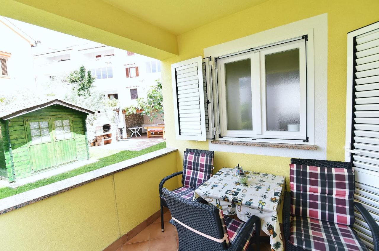 Apartment Luni Baska (Krk)